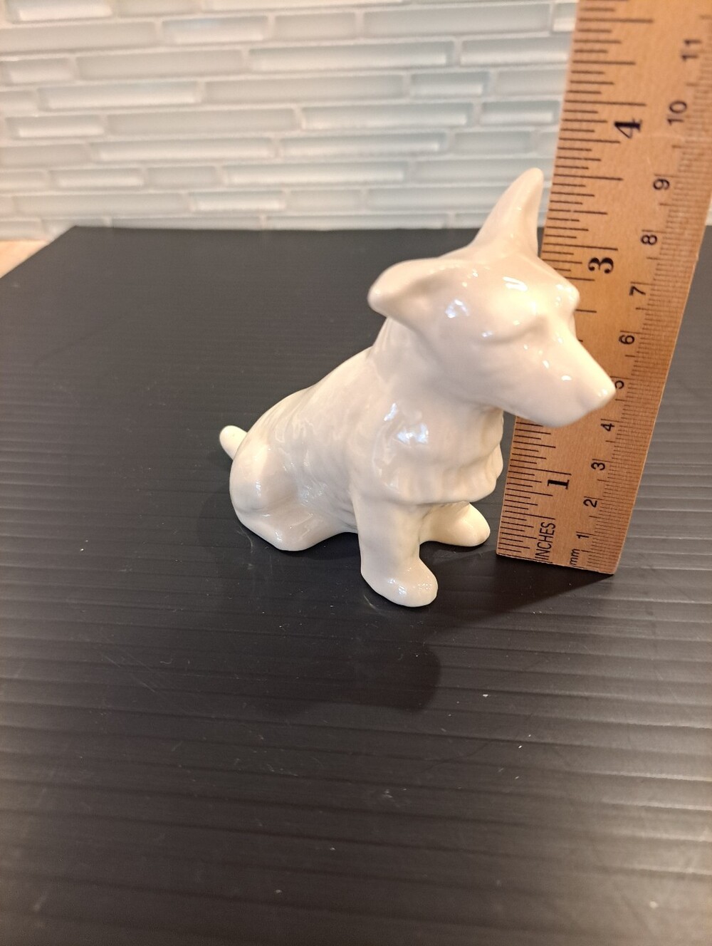 Vtg. Belleek Irish Porcelain Sitting Dog Figurine Green Mark MINT - Picture 4 of 5